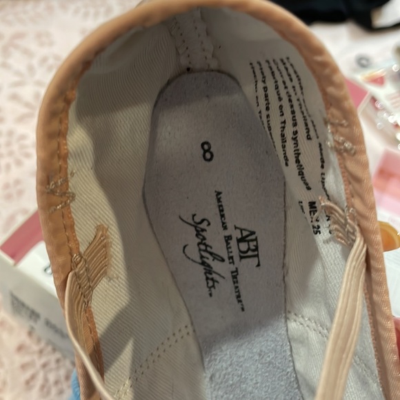 BRAND NEW BALLET FLATS - Picture 2 of 4